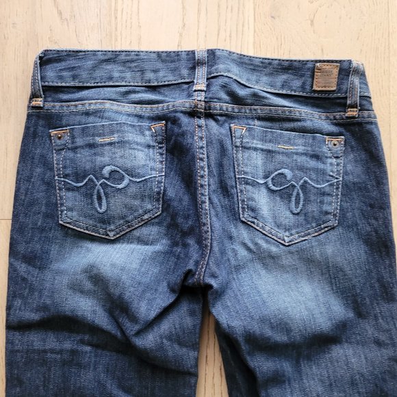 Guess Jeans - Crop- Excellent Condition - Size 27 - Picture 6 of 13